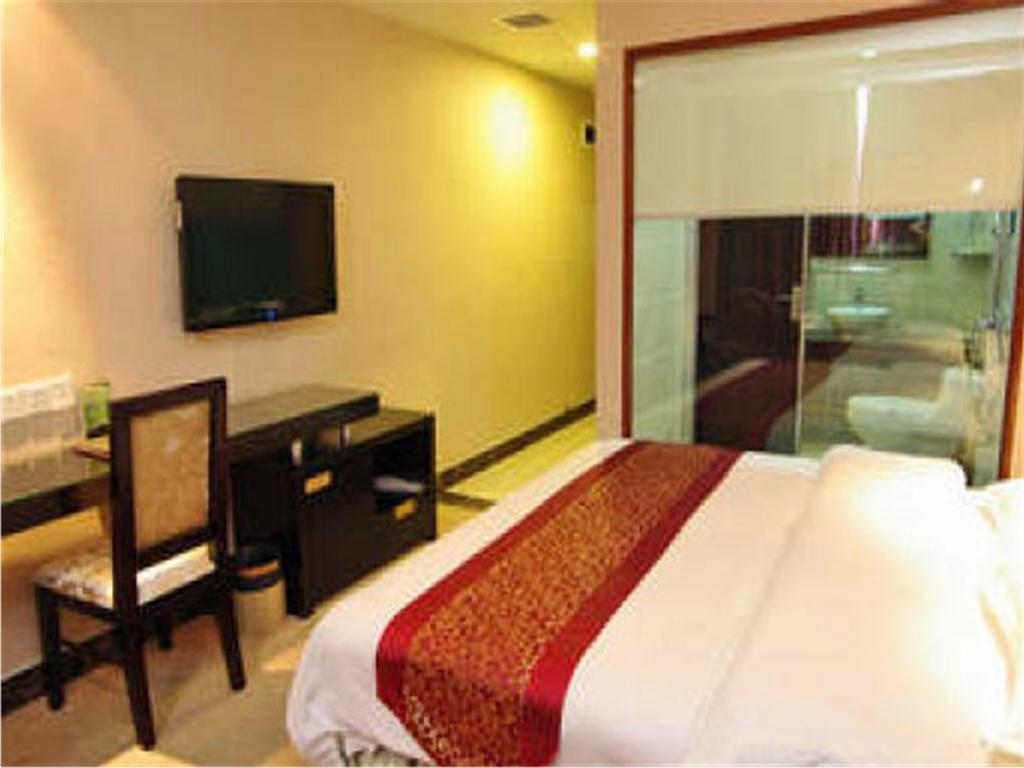 Guangzhou Lucky Hotel Exterior photo