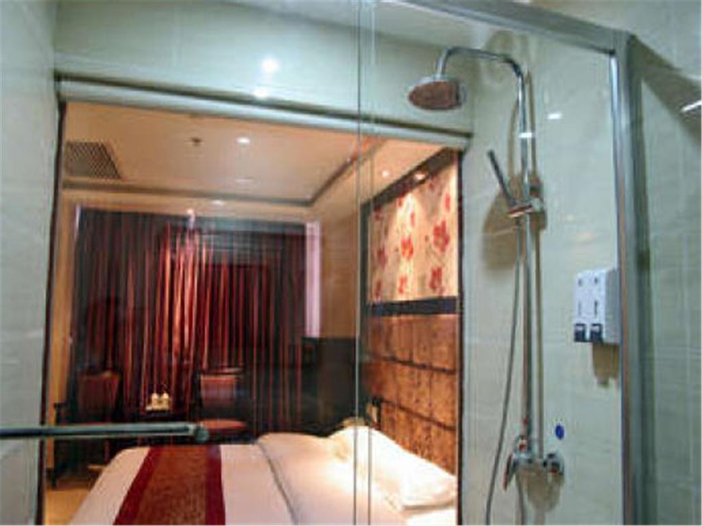 Guangzhou Lucky Hotel Exterior photo