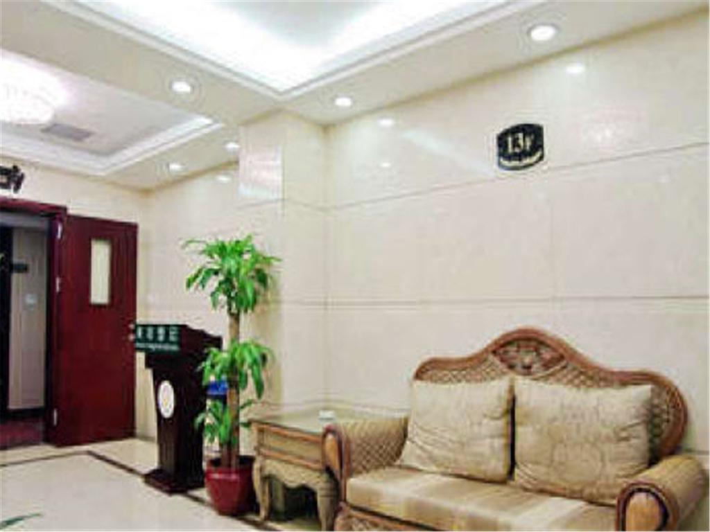 Guangzhou Lucky Hotel Exterior photo