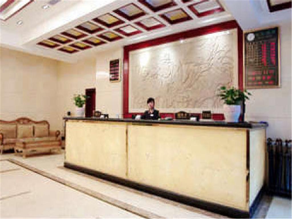 Guangzhou Lucky Hotel Exterior photo
