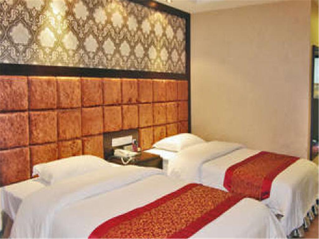 Guangzhou Lucky Hotel Exterior photo