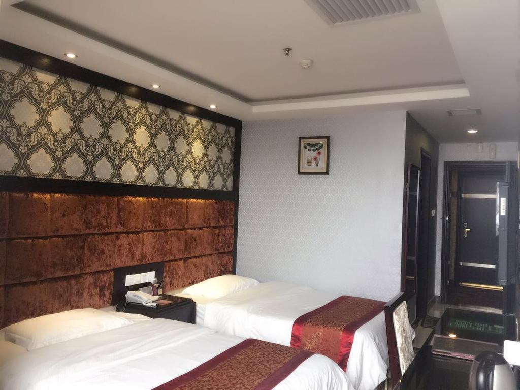 Guangzhou Lucky Hotel Exterior photo