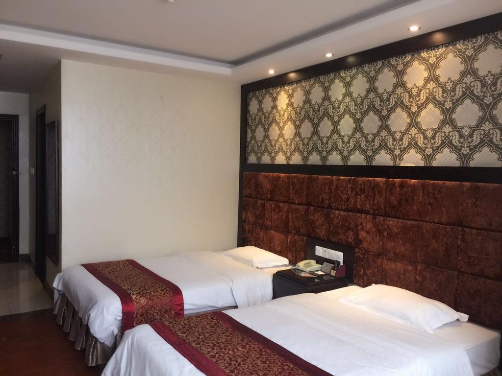 Guangzhou Lucky Hotel Exterior photo