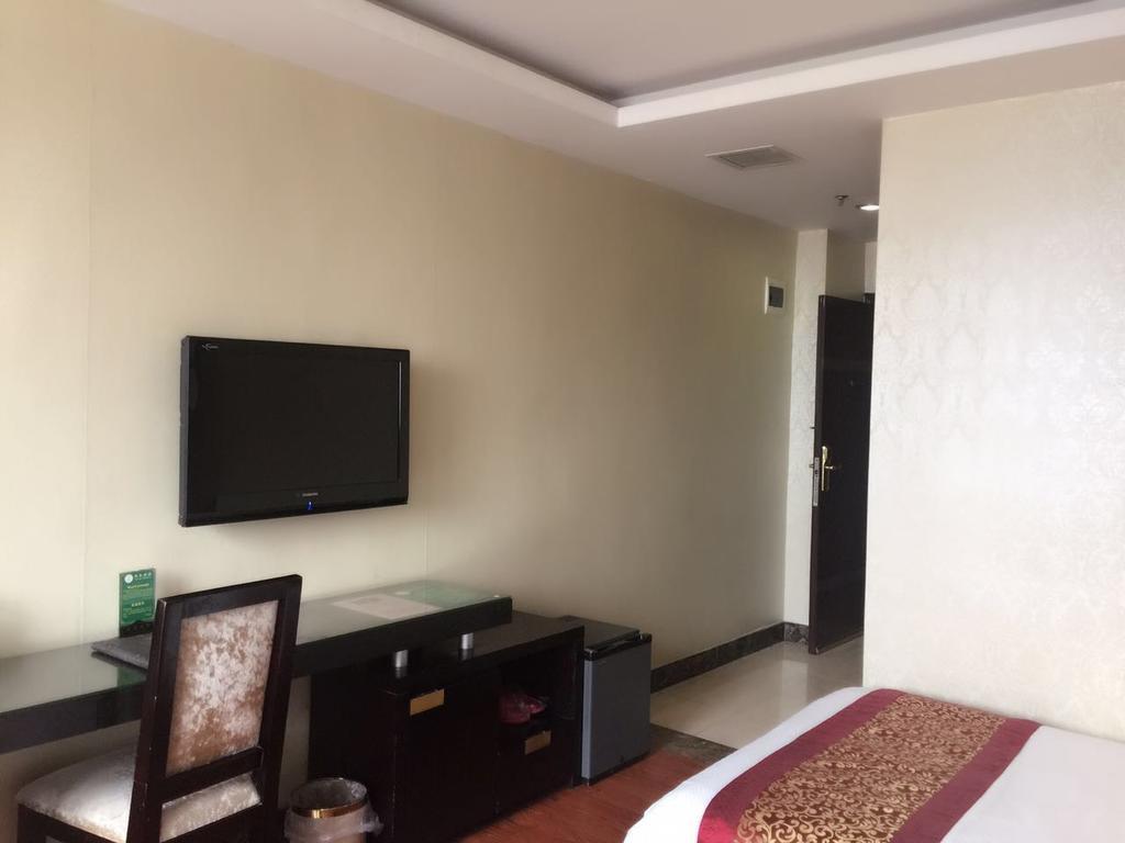 Guangzhou Lucky Hotel Exterior photo