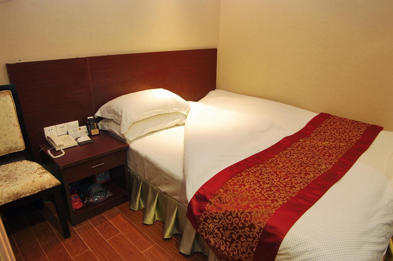 Guangzhou Lucky Hotel Exterior photo