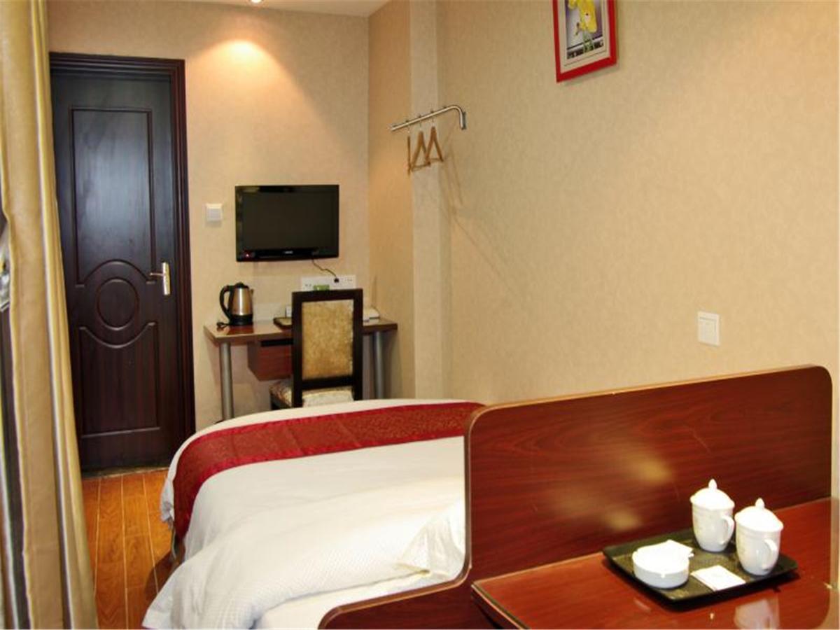 Guangzhou Lucky Hotel Exterior photo
